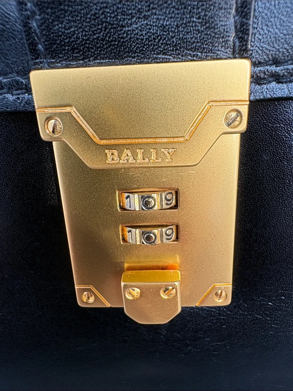 Bally Black Leather Wristlet with Gold-Tone Lock Unisex